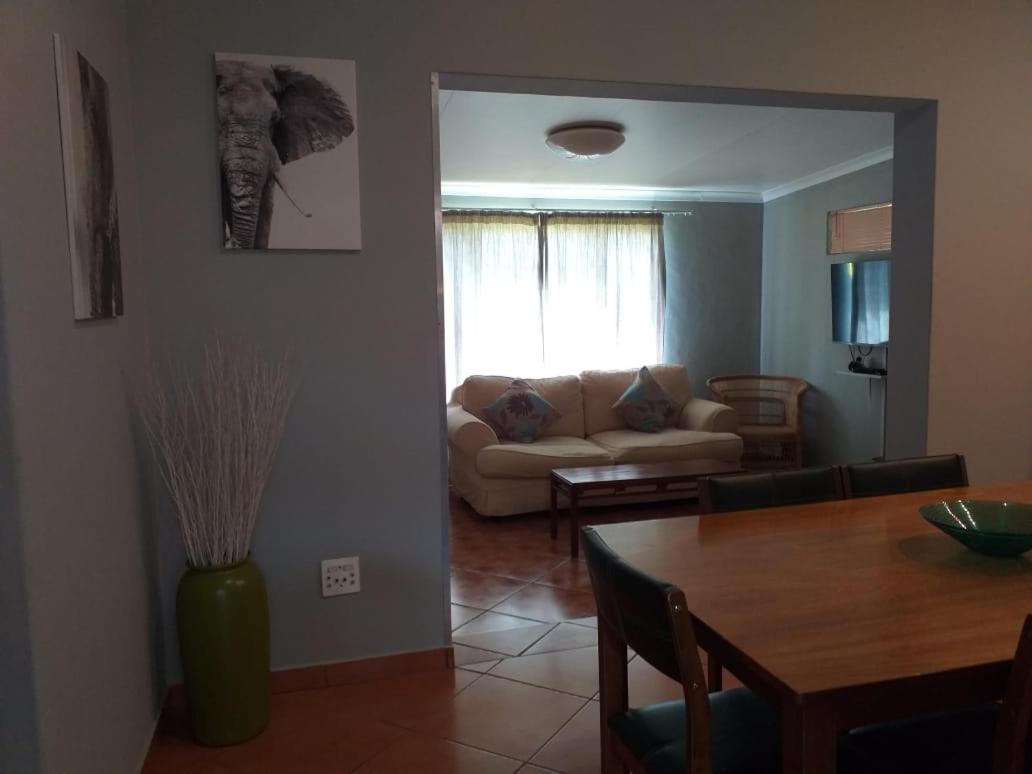 Selati 103 Guest Cottages Malalane Zewnętrze zdjęcie